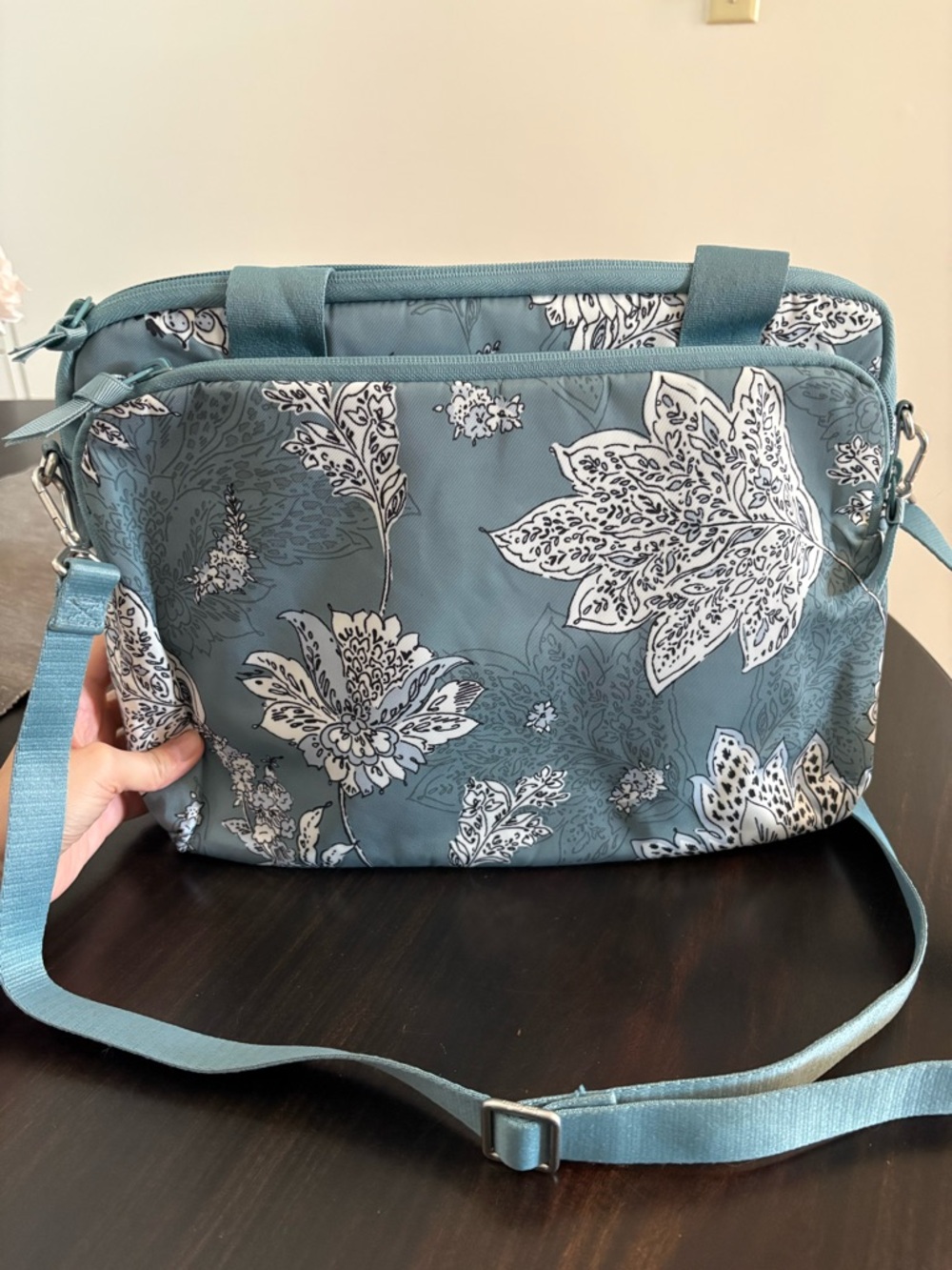 Vera Bradley Performance Twill Slim Laptop Organizer in Tiger Lily - Picture 2 of 6